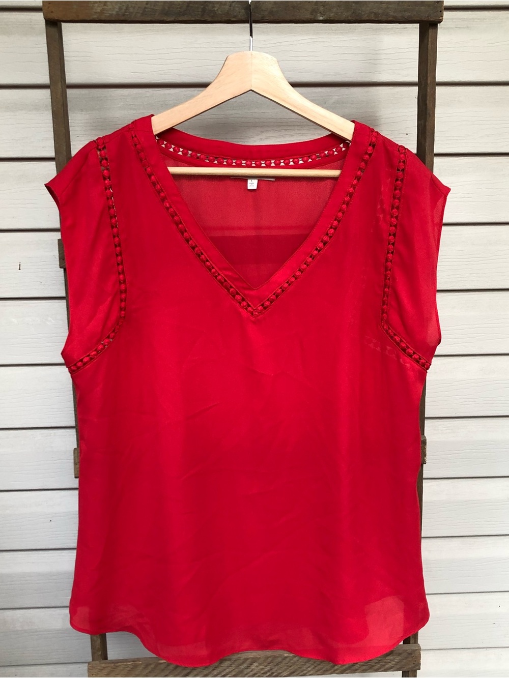 41 Hawthorn Red V-Neck Sleeveless Blouse